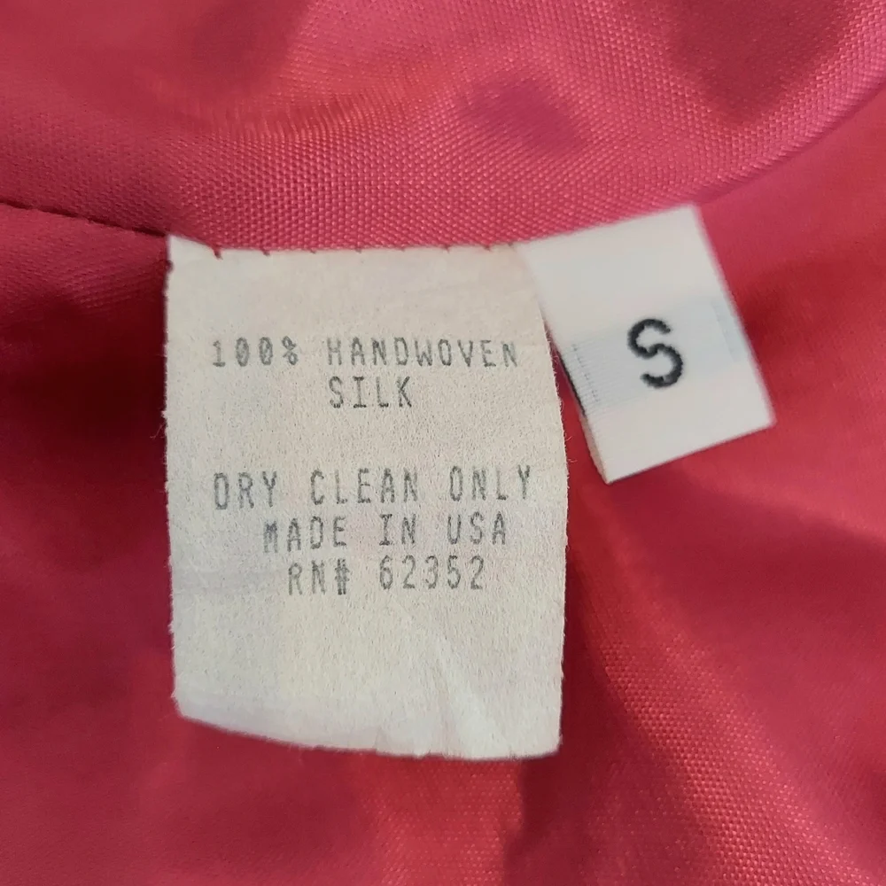 Vintage Handwoven Silk Tweed Blazer with Notched Lapels and Fitted Silhouette - Picture 8 of 9